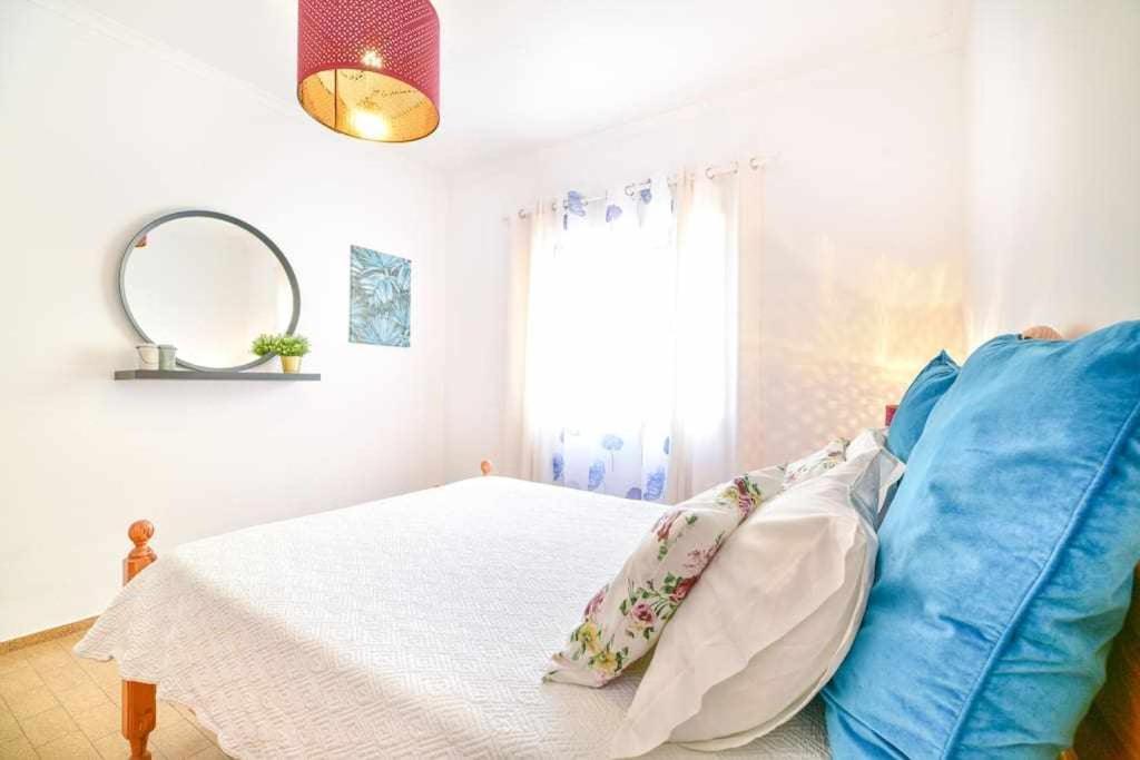 Apartamento com pátio Algoz Esterno foto